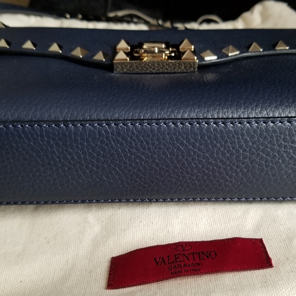 Valentino Garavanismall Rockstud leather crossbody bag - Picture 4 of 11